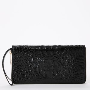 Black Melbourne swatch