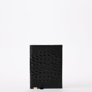 Black Melbourne swatch
