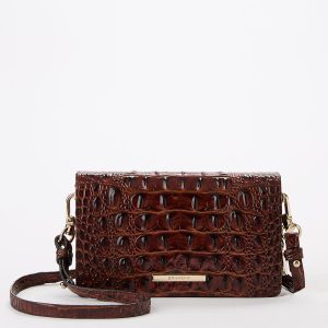 Pecan Melbourne swatch